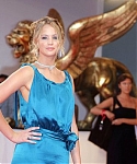 Jennifer-Lawrence-The2BBurning2BPlain2Bin2BVenice2BNlgEEVSsj6kl.jpg