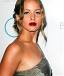 jennifer_lawrence_premiere_of_burning_plain_los_angeles3.jpg