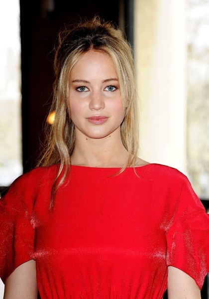Jennifer_Lawrence_at_the_Miu_Miu_Fashion_Week_Fashion_Show_in_Paris_013.jpg