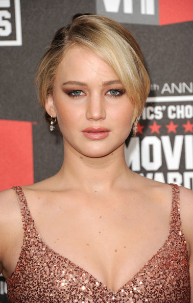 Jennifer_Lawrence_at_the_16th_Annual_Critics_Choice_Awards_21.jpg