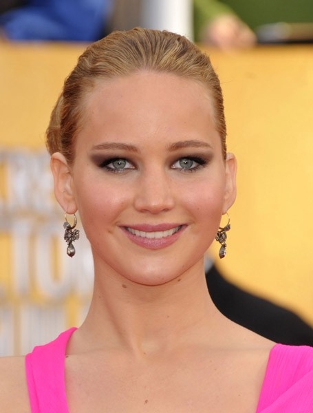 Jennifer_Lawrence_attending_the_17th_Annual_Screen_Actors_Guild_Awards_019.jpg