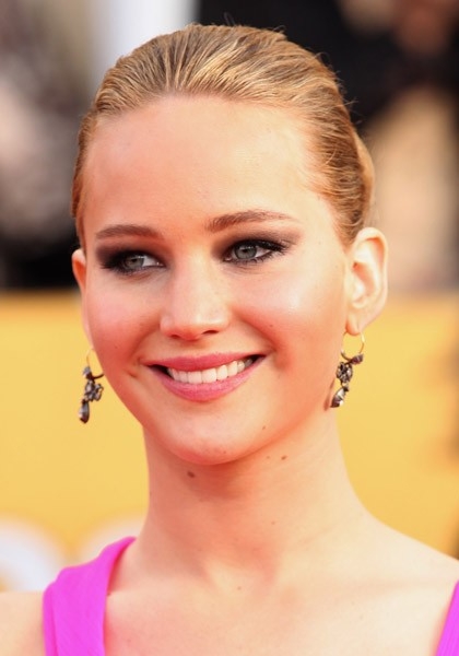 Jennifer_Lawrence_attending_the_17th_Annual_Screen_Actors_Guild_Awards_023.jpg