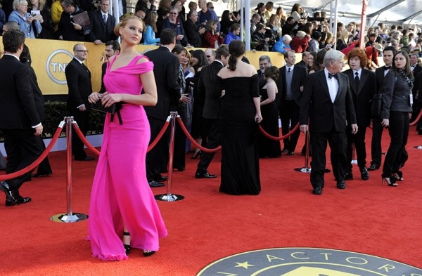 Jennifer_Lawrence_attending_the_17th_Annual_Screen_Actors_Guild_Awards_030.jpg