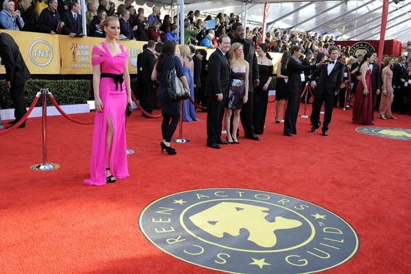 Jennifer_Lawrence_attending_the_17th_Annual_Screen_Actors_Guild_Awards_039.jpg