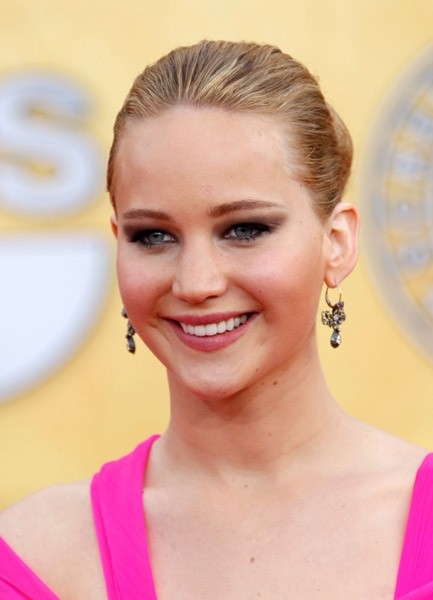 Jennifer_Lawrence_attending_the_17th_Annual_Screen_Actors_Guild_Awards_095.jpg