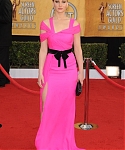 Jennifer_Lawrence_attending_the_17th_Annual_Screen_Actors_Guild_Awards_007.jpg