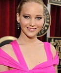 Jennifer_Lawrence_attending_the_17th_Annual_Screen_Actors_Guild_Awards_043.jpg