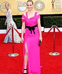 Jennifer_Lawrence_attending_the_17th_Annual_Screen_Actors_Guild_Awards_087.jpg