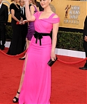 Jennifer_Lawrence_attending_the_17th_Annual_Screen_Actors_Guild_Awards_112.jpg