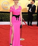 Jennifer_Lawrence_attending_the_17th_Annual_Screen_Actors_Guild_Awards_121.jpg
