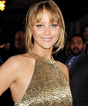 Beautiful_Jennifer_Lawrence_in_a_Golden_dress_at_the_London_premiere_of_The_Hunger_Games_015.jpg