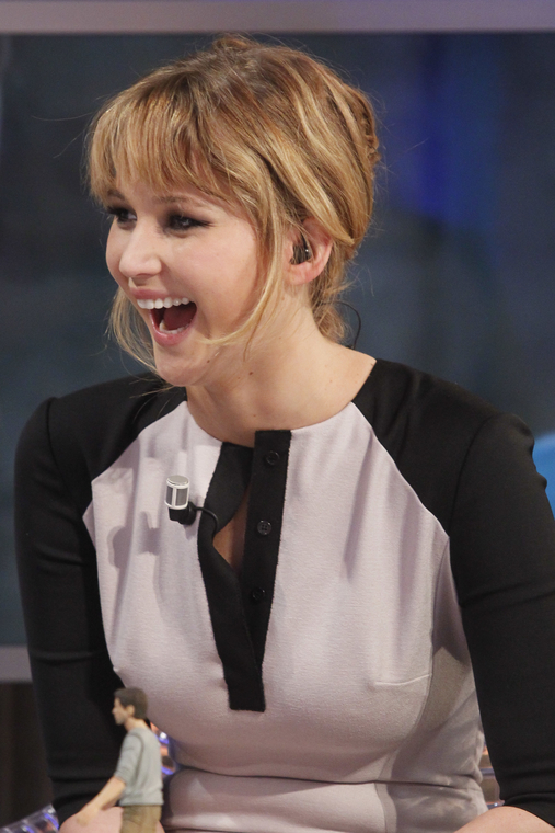 Beautiful_Jennifer_Lawrence_on_Spanish_TV_show_El_Hormiguero_034.jpg