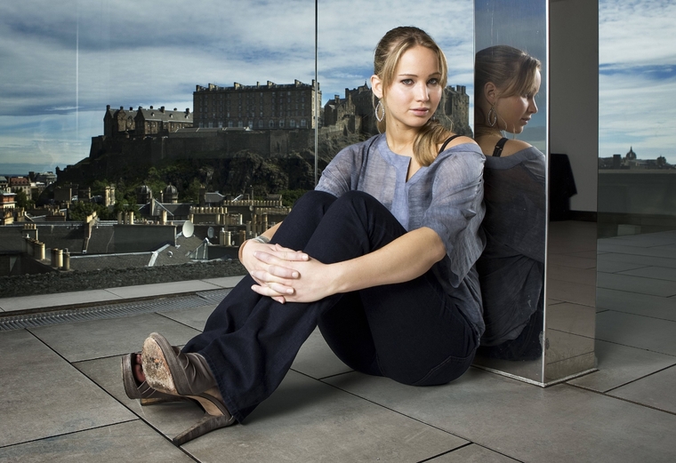 Jennifer_Lawrence_sexy_hot_photoshoot_19.jpg