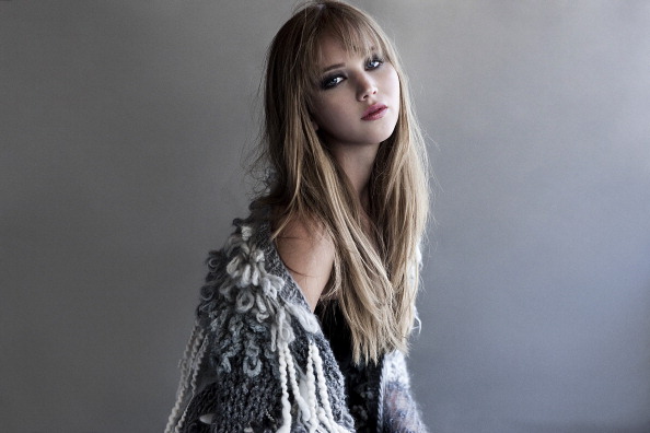 Jennifer Lawrence looking sexy in this 2010 Photoshoot
