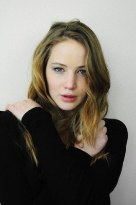2010-02-Sundance_Film_Festival_photoshoot_of_Jennifer_Lawrence_01.jpg