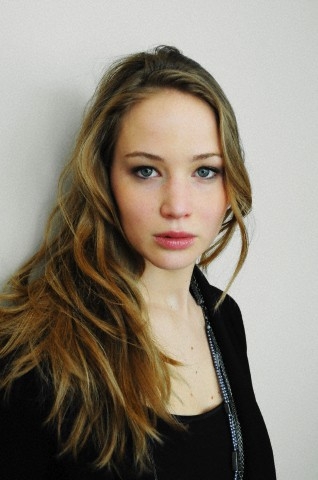 2010-02-Sundance_Film_Festival_photoshoot_of_Jennifer_Lawrence_13.jpg