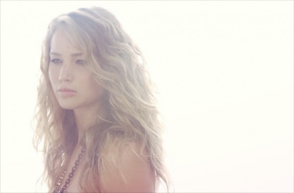 jenniferlawrencecom007.jpg