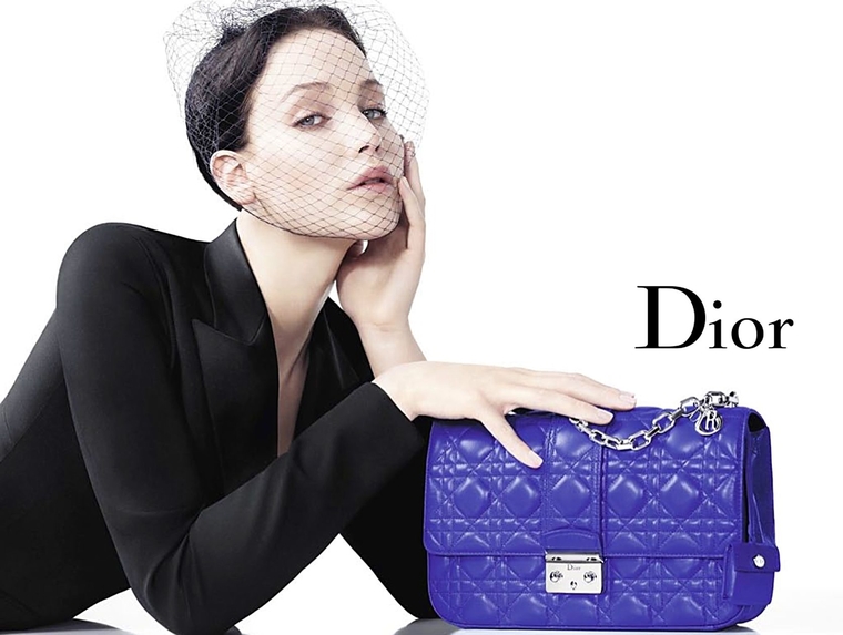 jlaw_photoshoot_missdior_march2013_28429.jpg