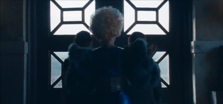 jlaw_thgcf_teasertrailer_0010.jpg