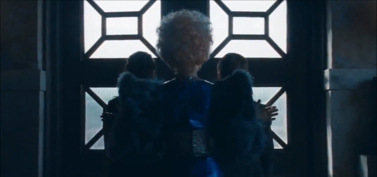 jlaw_thgcf_teasertrailer_0011.jpg