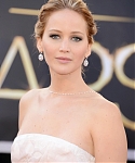 jlaw_events_24feb2013_academyawardsredcarpet_019.jpg