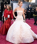 jlaw_events_24feb2013_academyawardsredcarpet_108.jpg
