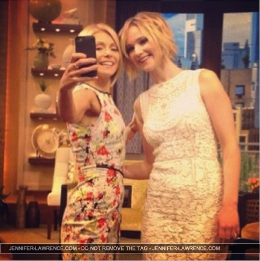 Jen_filming_at_Kelly_and_Michael_28629.png