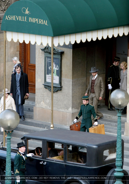 5BOn_the_Set5D_May_152C_2012_-_Prague_281729.jpg