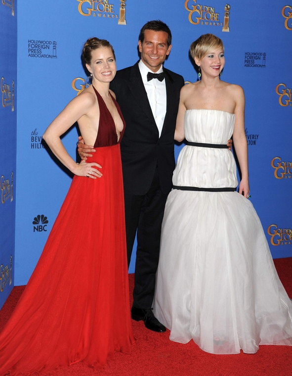 71st_Annual_Golden_Globe_Awards_press_room_2815029.jpg