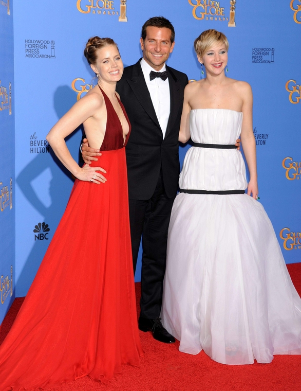 71st_Annual_Golden_Globe_Awards_press_room_2815429.jpg
