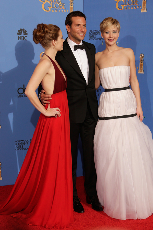 71st_Annual_Golden_Globe_Awards_press_room_287129.jpg