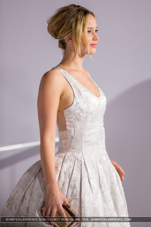 AX__November_17_-__Mockingjay__Part_1__LA_Premiere_28229.jpg