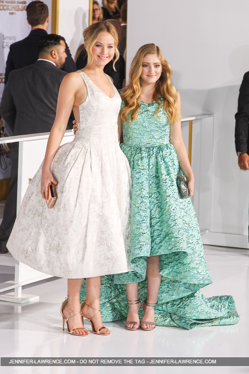 AX__November_17_-__Mockingjay__Part_1__LA_Premiere_288429.jpg