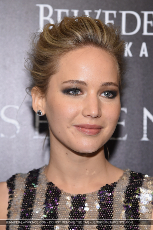 A_March_21_-_Attends_a_screening_of___Serena___282229.jpg