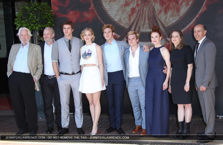 A_May_17_-__Mockingjay_Part_1__photocall_at_Cannes_in_France_288229.jpg