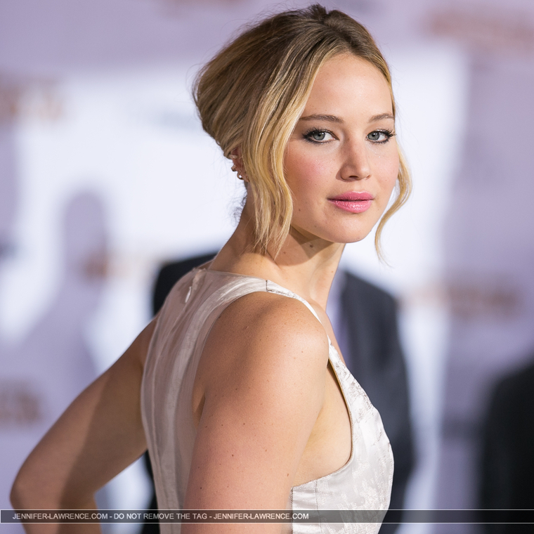 A_November_17_-__Mockingjay_Part_1__LA_Premiere_2811929.jpg