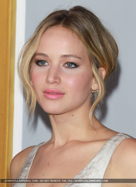 A_November_17_-__Mockingjay_Part_1__LA_Premiere_2812329.jpg