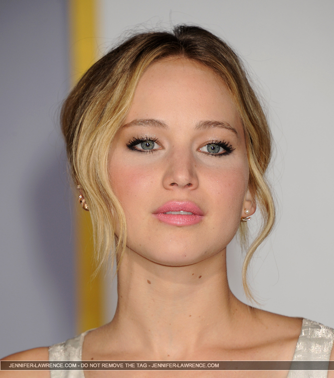 A_November_17_-__Mockingjay_Part_1__LA_Premiere_2813129.JPG