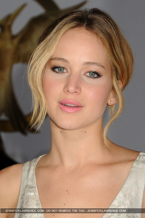 A_November_17_-__Mockingjay_Part_1__LA_Premiere_282629.JPG
