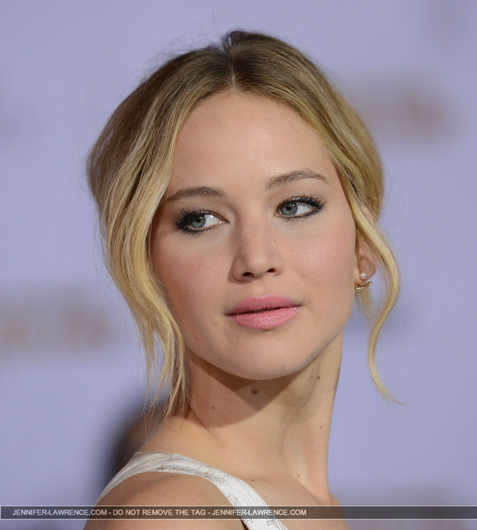 A_November_17_-__Mockingjay_Part_1__LA_Premiere_285829.JPG