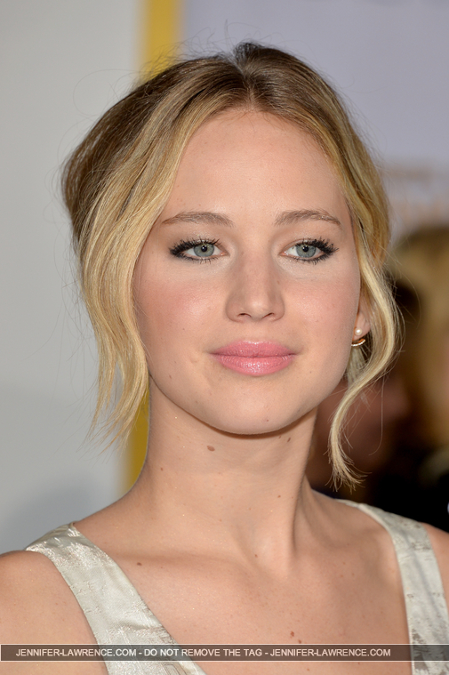 A_November_17_-__Mockingjay_Part_1__LA_Premiere_287429.jpg