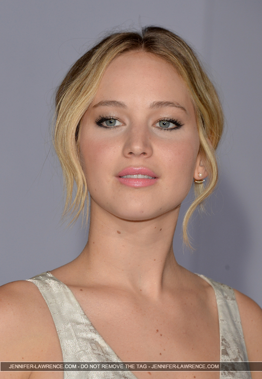 A_November_17_-__Mockingjay_Part_1__LA_Premiere_287529.jpg