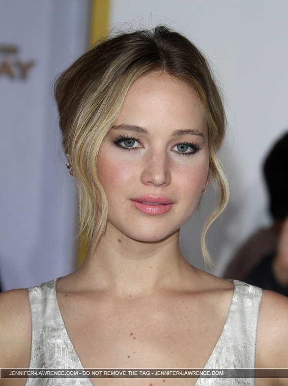 A_November_17_-__Mockingjay_Part_1__LA_Premiere_288529.jpg