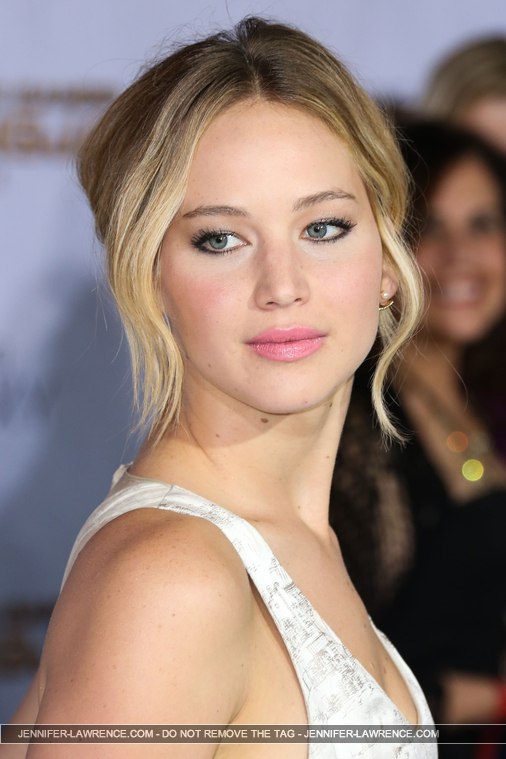 A_November_17_-__Mockingjay_Part_1__LA_Premiere_289729.jpg