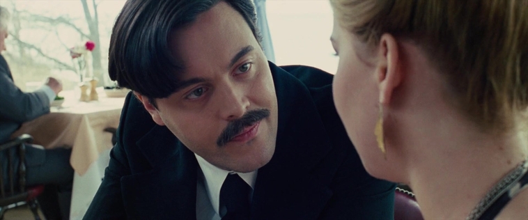 American_Hustle_2013_28192729.jpg