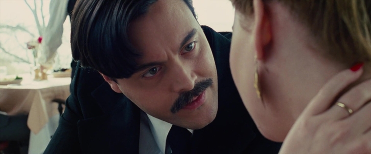 American_Hustle_2013_28195629.jpg