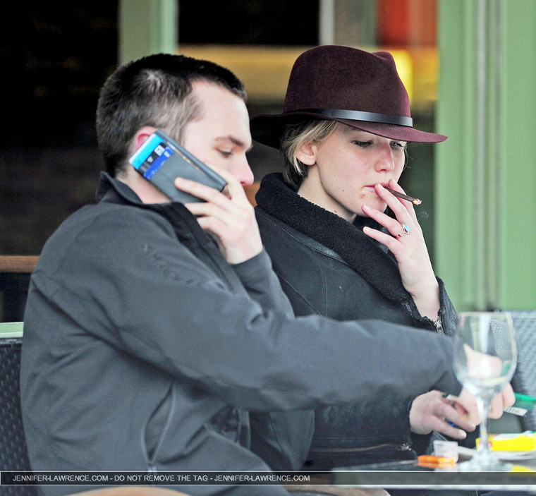 April_24_-_Having_lunch_with_Nicholas_Hoult_in_London_282129.jpg