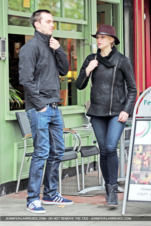 April_24_-_Having_lunch_with_Nicholas_Hoult_in_London_282429.jpg