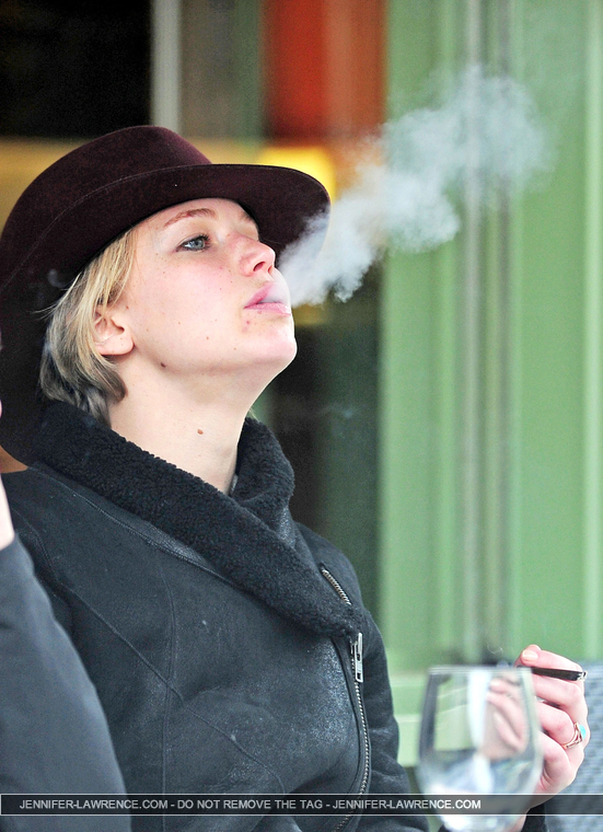 April_24_-_Having_lunch_with_Nicholas_Hoult_in_London_282529.jpg