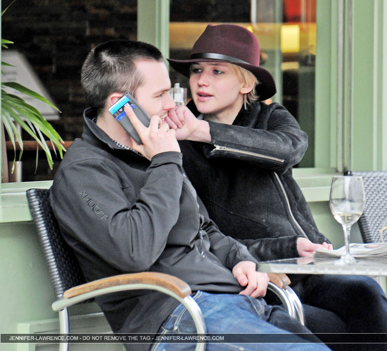 April_24_-_Having_lunch_with_Nicholas_Hoult_in_London_283329.jpg